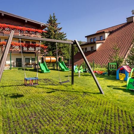 Villa Gloria Rooms & Apartments Доновали Екстериор снимка